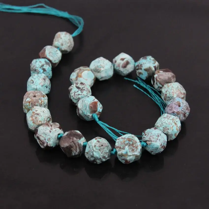 15.5"/strand Natural Blue Ocean Jaspers Jades Faceted Nugget Pendant Beads,Raw Gems Freeform Cut Nugget Necklace Charms Jewelry
15.5"/strand Natural Blue Ocean Jaspers Jades Faceted Nugget Pendant Beads,Raw Gems Freeform Cut Nugget Necklace Charms Jewelry