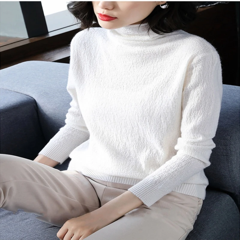 Autumn and winter new pullover solid color female high collar loose large size simple comfortable soft warm casual sweater
Autumn and winter new pullover solid color female high collar loose large size simple comfortable soft warm casual sweater