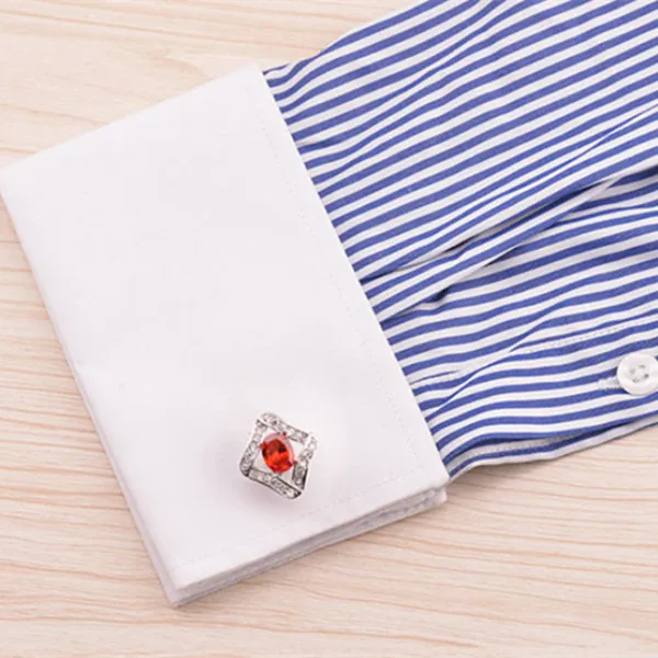 71.82 --- Oval Red Crystal Cufflinks 1Pair Wholesale Retail Top Silver Cufflink Men Gift Party Jewelry Cuff Link
71.82 --- Oval Red Crystal Cufflinks 1Pair Wholesale Retail Top Silver Cufflink Men Gift Party Jewelry Cuff Link
