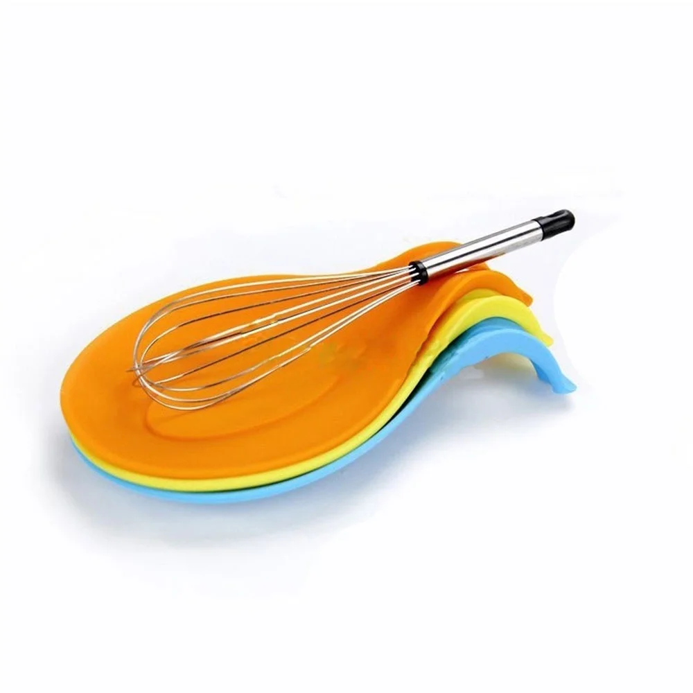 1Pc Silicone Spoon Insulation Mat Heat Resistant Placemat Drink Glass Coaster Tray Spoon Pad Eat Pot Holder Kitchen Accessories
1Pc Silicone Spoon Insulation Mat Heat Resistant Placemat Drink Glass Coaster Tray Spoon Pad Eat Pot Holder Kitchen Accessories