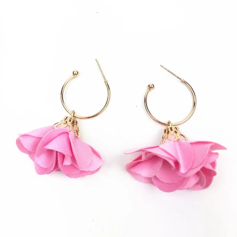 New fabric flower earrings pendant 2018 fashion jewelry copper ring Korean earrings oorbellen fashion party girl birthday gift
New fabric flower earrings pendant 2018 fashion jewelry copper ring Korean earrings oorbellen fashion party girl birthday gift