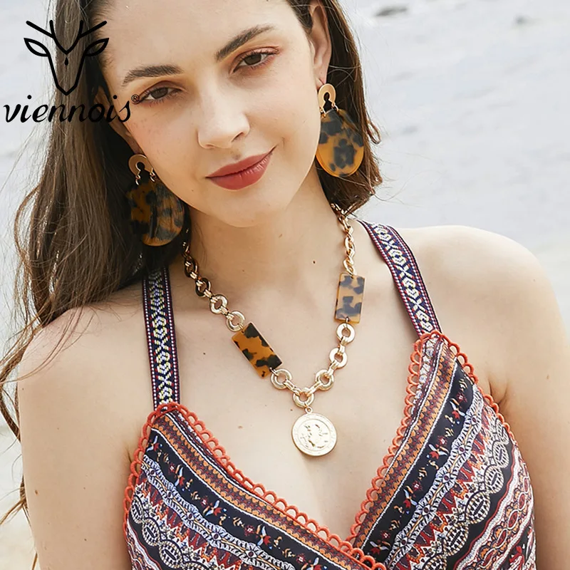 Viennois Hot sale Acrylic Necklace Earrings Set Trendy Orange & Blue Jewelry Set 2019
Viennois Hot sale Acrylic Necklace Earrings Set Trendy Orange & Blue Jewelry Set 2019