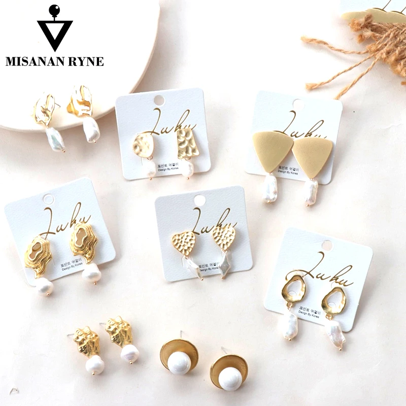 MISANANRYNE Pearl Shell Dangle Earring Simulated Pearl Simple Drop Earrings for Women Party Cute Bohemian Earring Jewelry
MISANANRYNE Pearl Shell Dangle Earring Simulated Pearl Simple Drop Earrings for Women Party Cute Bohemian Earring Jewelry