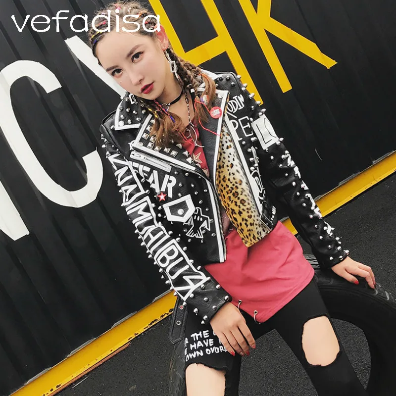 Vefadisa 2018 Women Autumn Coat and Outerwear Letters Print Leather Jacket Long Sleeve Rivet Decoration Short Slim Jacket AD1723
Vefadisa 2018 Women Autumn Coat and Outerwear Letters Print Leather Jacket Long Sleeve Rivet Decoration Short Slim Jacket AD1723