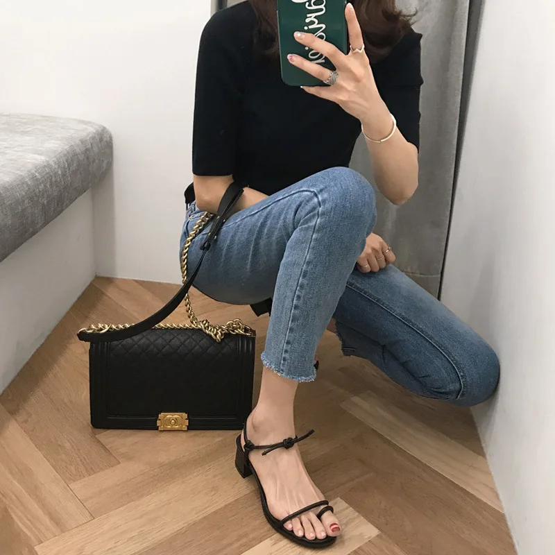 2018 Sexy Women Open Toe Lace Up Heels Sandals Woman Sandals Ankle Strap Women Shoes Women Med Heels Size 35-39 Black
2018 Sexy Women Open Toe Lace Up Heels Sandals Woman Sandals Ankle Strap Women Shoes Women Med Heels Size 35-39 Black