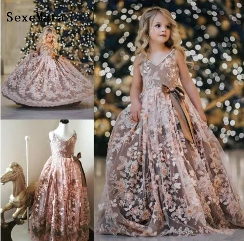 Luxury Unique Little Girls Pageant Dresses 3D Floral Appliques Toddler Ball Gown Flower Girl Dress Tulle First Communion Gown
Luxury Unique Little Girls Pageant Dresses 3D Floral Appliques Toddler Ball Gown Flower Girl Dress Tulle First Communion Gown