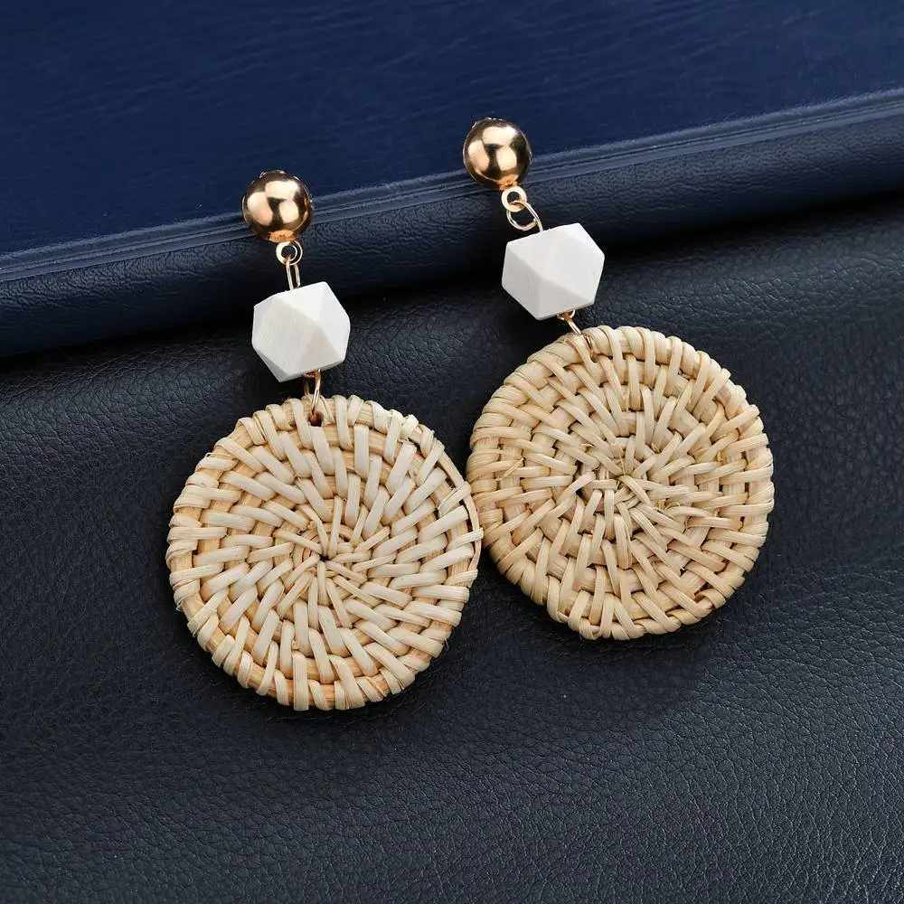 Korean Trendy Hand-woven Round Beige Drop Earrings Jewelry Ethnic Natural Rattan knit Deign For Women Girls Mother Ear Use
Korean Trendy Hand-woven Round Beige Drop Earrings Jewelry Ethnic Natural Rattan knit Deign For Women Girls Mother Ear Use