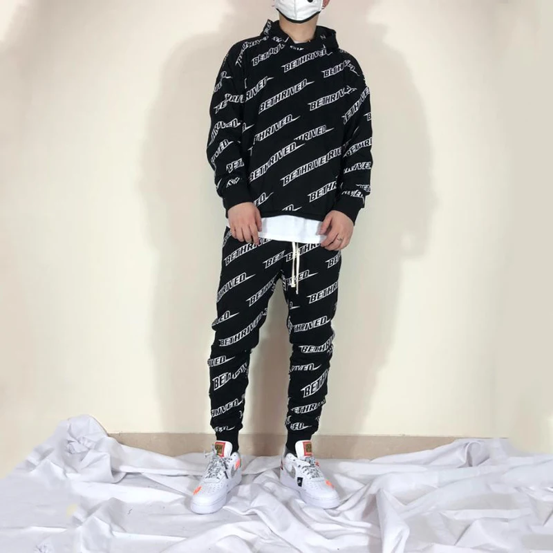 European and American style spring and autumn Japanese men's retro trend loose color matching street hip hop casual pullover
European and American style spring and autumn Japanese men's retro trend loose color matching street hip hop casual pullover