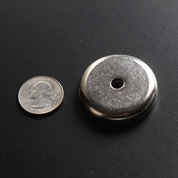Mounting magnet with a tapered hole that is made by neodymium magnet strong pulling force is 37 KGS the dia is 42mm and 2PCS/lot
Mounting magnet with a tapered hole that is made by neodymium magnet strong pulling force is 37 KGS the dia is 42mm and 2PCS/lot