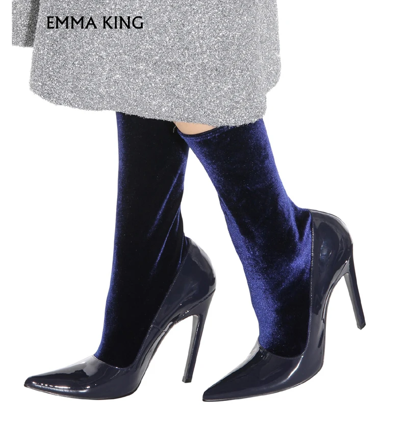 EMMA KING New Mid-calf Boots Velvet Patent Leather Elastic Botas Mujer Slip on Pointy Toe High Heels Party Shoes Woman Plus Size
EMMA KING New Mid-calf Boots Velvet Patent Leather Elastic Botas Mujer Slip on Pointy Toe High Heels Party Shoes Woman Plus Size