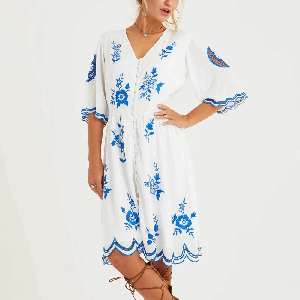 Bohemian Summer Dress 2019 Vintage Blue Embroidery Women Dress short Sleeve V-neck Button Front Boho Dress Long Cotton Vestidos
Bohemian Summer Dress 2019 Vintage Blue Embroidery Women Dress short Sleeve V-neck Button Front Boho Dress Long Cotton Vestidos