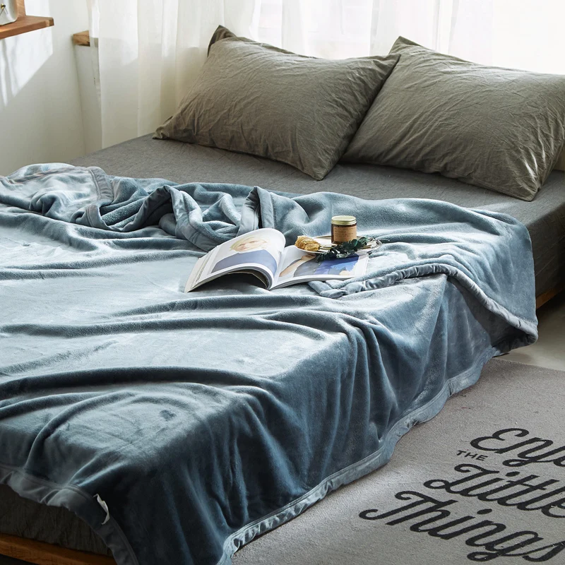 100% Polyester Thick Plush Microfiber Throws Solid Color Blanket air/sofa/bedding Soft Winter Flat Bedsheet 200x230CM/230x260cm
100% Polyester Thick Plush Microfiber Throws Solid Color Blanket air/sofa/bedding Soft Winter Flat Bedsheet 200x230CM/230x260cm