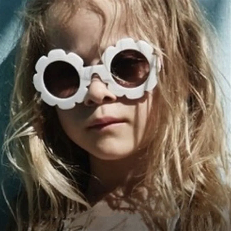 GUANGDU New Vintage Kids Sunglasses Child Sun Glasses Round Flower Cute Children UV400 Sport Sunglasses Girls Boys Oculos De Sol
GUANGDU New Vintage Kids Sunglasses Child Sun Glasses Round Flower Cute Children UV400 Sport Sunglasses Girls Boys Oculos De Sol