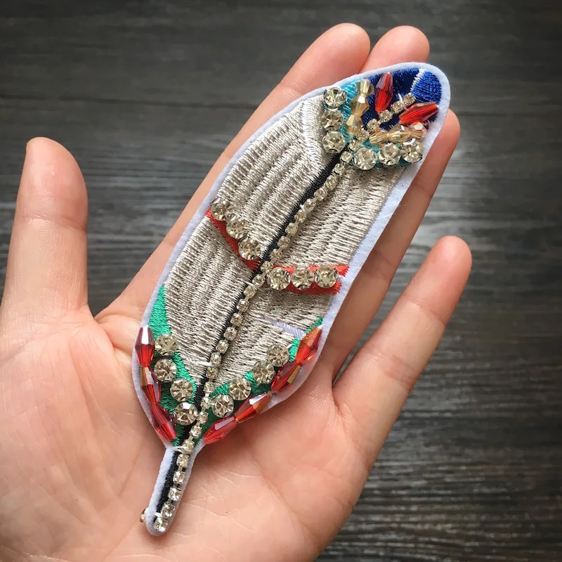 1PCS Leave Handmade Sewing on Rhinestones Beaded Embroidery Applique Patches for Clothes DIY Apparel Sewing Accessories LSHB455
1PCS Leave Handmade Sewing on Rhinestones Beaded Embroidery Applique Patches for Clothes DIY Apparel Sewing Accessories LSHB455