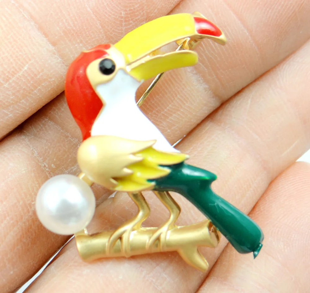 High Quality parrot Brooches Men Women Suits Dress Hat Collar Brooch Pins Scarf Buckle Party Weddings Banquet Brooch Gifts W30
High Quality parrot Brooches Men Women Suits Dress Hat Collar Brooch Pins Scarf Buckle Party Weddings Banquet Brooch Gifts W30