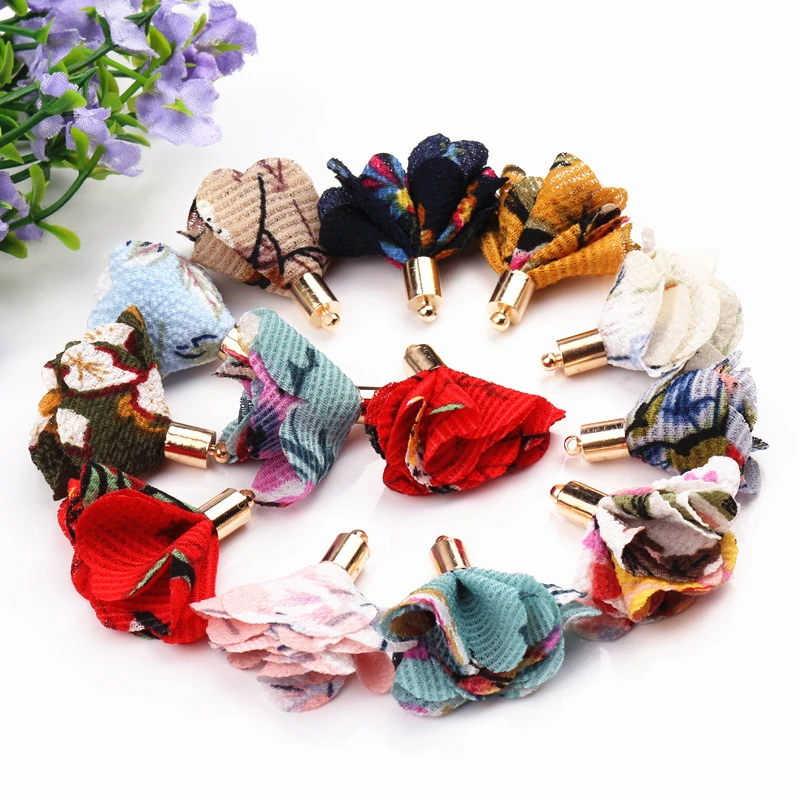 100Pcs/Lot Mix Color 30mm Gold Color Flower Shape Copper Top Tassel Charm Pendant For DIY Creative Jewelry Findings Making
100Pcs/Lot Mix Color 30mm Gold Color Flower Shape Copper Top Tassel Charm Pendant For DIY Creative Jewelry Findings Making