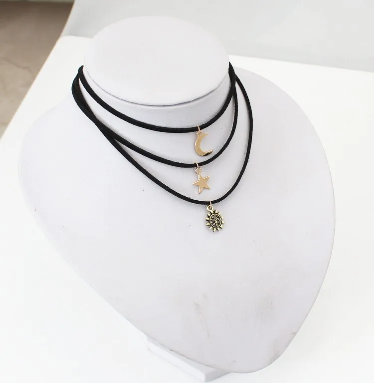 Punk Black Multi-layer Velvet Rope Chokers Necklace for Women 3PCS Moon Star Sun Pendant Necklace Sets Jewelry collares mujer
Punk Black Multi-layer Velvet Rope Chokers Necklace for Women 3PCS Moon Star Sun Pendant Necklace Sets Jewelry collares mujer
