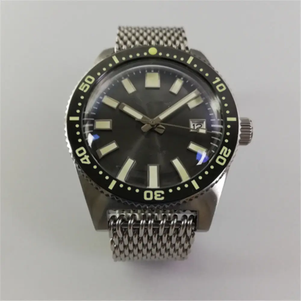 Sharkey Japan 62MAS Diver Automatic Wristwatch MarineMaster Man Mineral SS band
Sharkey Japan 62MAS Diver Automatic Wristwatch MarineMaster Man Mineral SS band