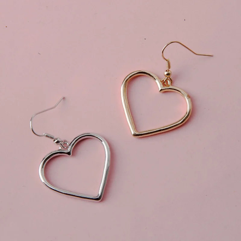 2018 Simple Sweet Gold & Silver Hollow Metal Heart Geometric Dangle Drop Earrings for Women Girls Charm Party Jewelry Pendientes 
2018 Simple Sweet Gold & Silver Hollow Metal Heart Geometric Dangle Drop Earrings for Women Girls Charm Party Jewelry Pendientes