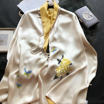 Disc buckle silk high-grade silk embroidery scarf female silk embroidered shawl for ladies scarves gift spring and autumn
Disc buckle silk high-grade silk embroidery scarf female silk embroidered shawl for ladies scarves gift spring and autumn