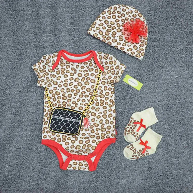 Baby Boys girls clothes Style Short Sleeve O-neck Newborn baby romper +hat+socks Jumpsuit unisex Kids clothing
Baby Boys girls clothes Style Short Sleeve O-neck Newborn baby romper +hat+socks Jumpsuit unisex Kids clothing