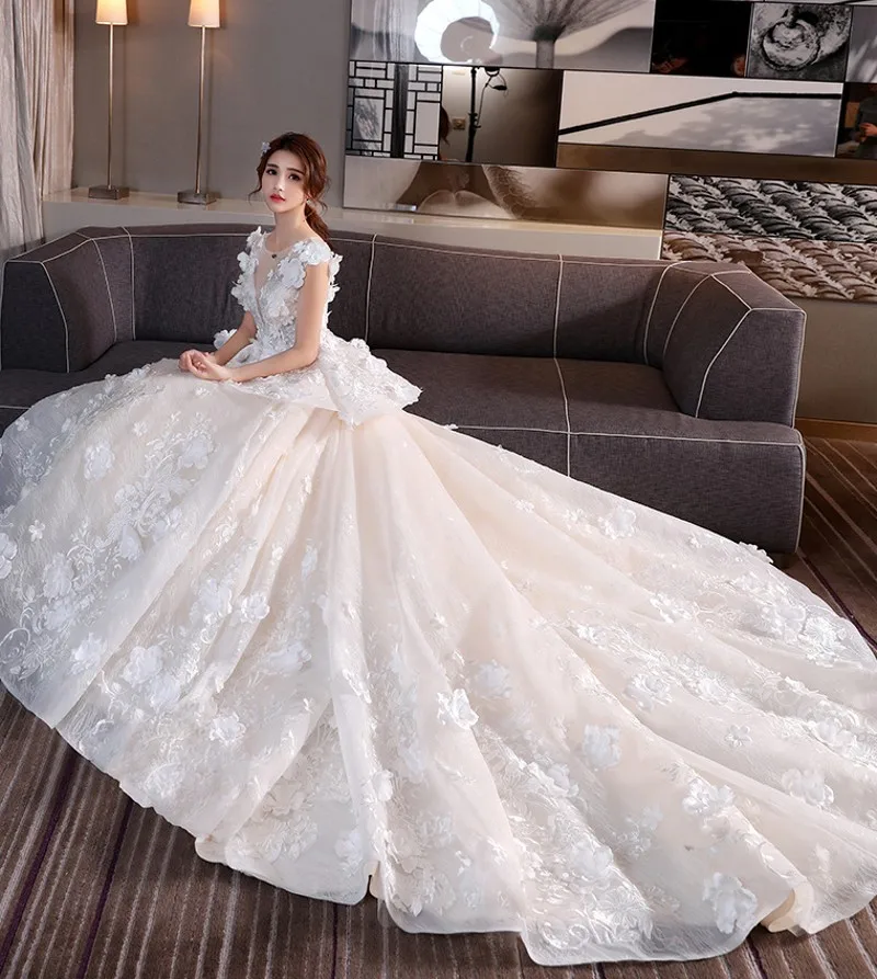 Custom Made 2019 Elegant Ball Gown Lace Dresses for Wedding Vestido de Noiva Casamento Hand Flowers Robe De Mariage Bridal Gowns
Custom Made 2019 Elegant Ball Gown Lace Dresses for Wedding Vestido de Noiva Casamento Hand Flowers Robe De Mariage Bridal Gowns