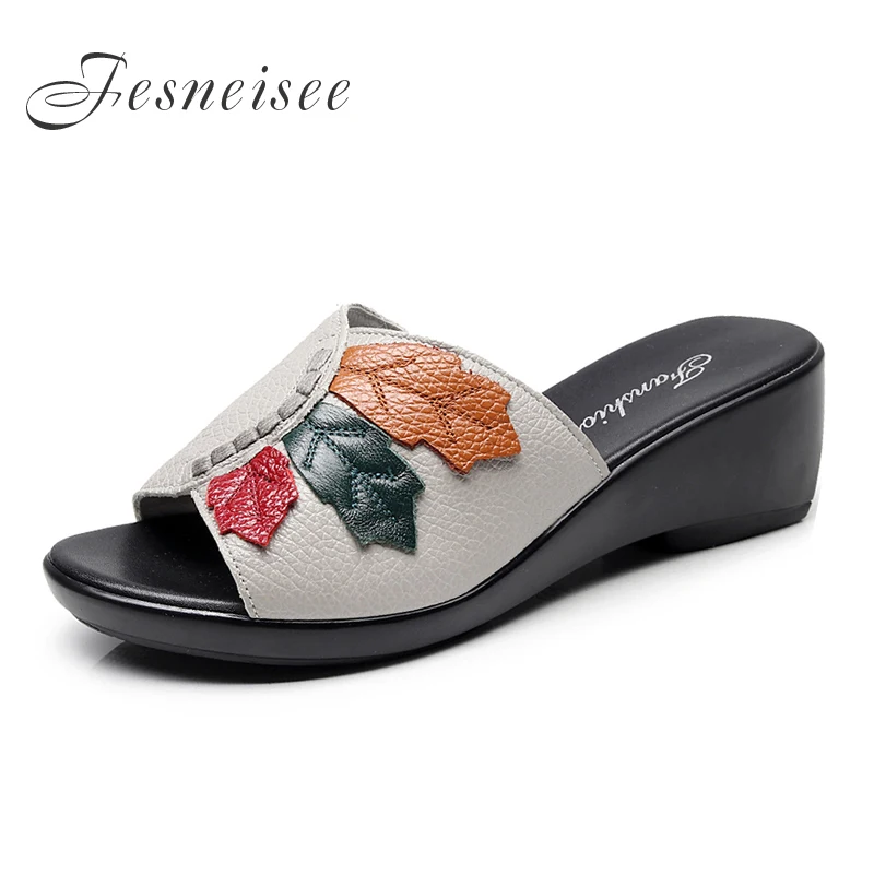2019 Ethnic Style Summer Slippers Genuine Leather Shoes Handmade Flower Slides Flip Flops For Women Platform Wedges Slippers
2019 Ethnic Style Summer Slippers Genuine Leather Shoes Handmade Flower Slides Flip Flops For Women Platform Wedges Slippers