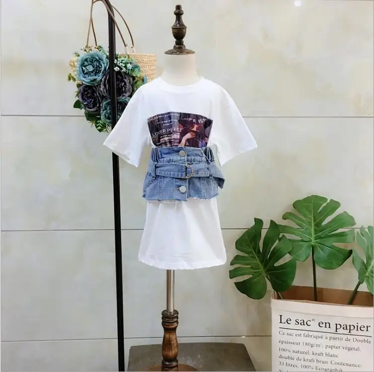 2019 Korean style girls 2 pcs set dresst+denim corset fashion summer girls suit 2-8t B669
2019 Korean style girls 2 pcs set dresst+denim corset fashion summer girls suit 2-8t B669