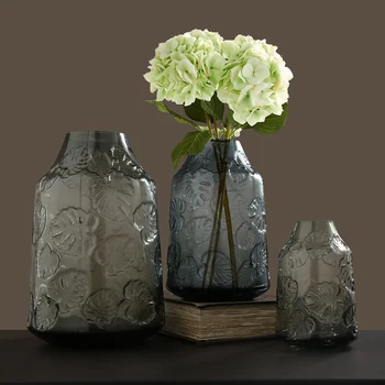 Modern glass vase Leaf pattern glass terrarium Ornament Crafts flower vase nordic decoration home wedding vases decor
Modern glass vase Leaf pattern glass terrarium Ornament Crafts flower vase nordic decoration home wedding vases decor