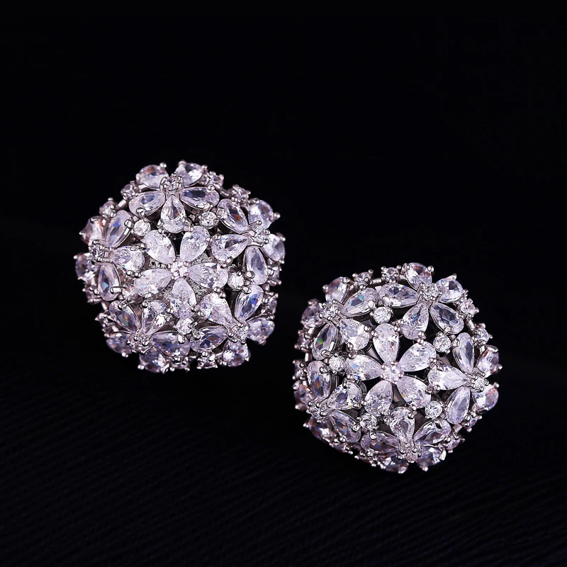 Pear Cut Cluster Flower Zircon Stud Earrings for Women White gold/Gold color French Clip Cubic Zirconia Jewelry Brincos LS3762
Pear Cut Cluster Flower Zircon Stud Earrings for Women White gold/Gold color French Clip Cubic Zirconia Jewelry Brincos LS3762
