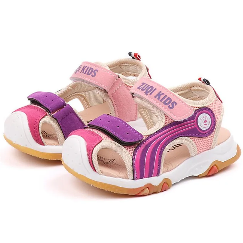 Children's Beach sandals male and female baby toddler shoes soft bottom non-slip baotou anti-collision children's sport sandals
Children's Beach sandals male and female baby toddler shoes soft bottom non-slip baotou anti-collision children's sport sandals