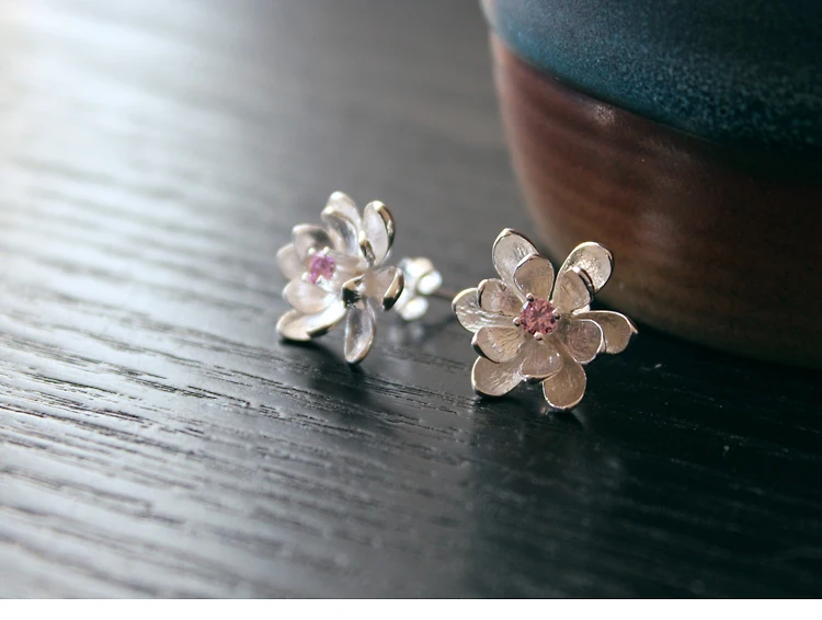2pcs Lotus Flower Handmade 925 Sterling Silver Earring Ear Stud Vintage Retro Grace Women Gift N1
2pcs Lotus Flower Handmade 925 Sterling Silver Earring Ear Stud Vintage Retro Grace Women Gift N1