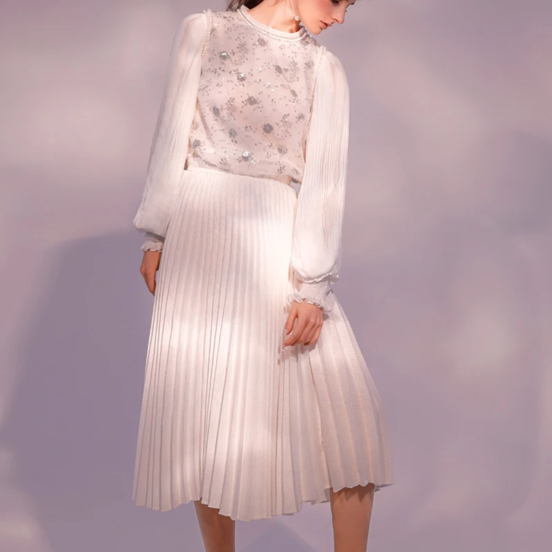 SHTONGHUA Summer Women Skirt Suits Runway Sexy White Embroidery Sequined Long Sleeve Shirt + Pleated Bodycon Skirt Set
SHTONGHUA Summer Women Skirt Suits Runway Sexy White Embroidery Sequined Long Sleeve Shirt + Pleated Bodycon Skirt Set