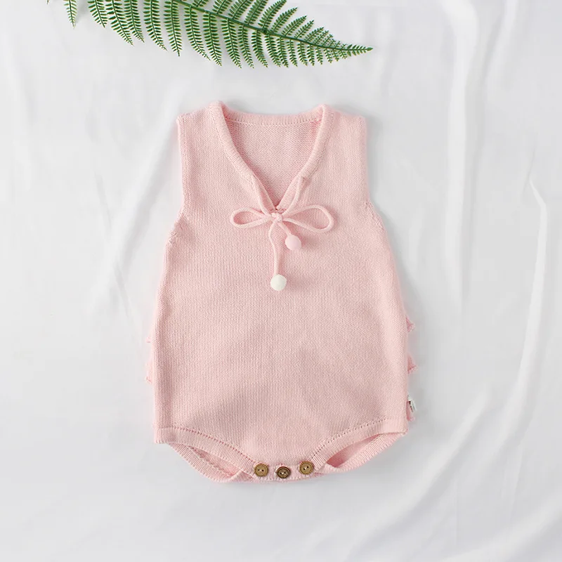 Summer Autumn Knitted Sleeveless V-Neck Collar Lotus leaf hem newborn bodysuit Infant Solid wool jumpsuit baby girl clothing
Summer Autumn Knitted Sleeveless V-Neck Collar Lotus leaf hem newborn bodysuit Infant Solid wool jumpsuit baby girl clothing