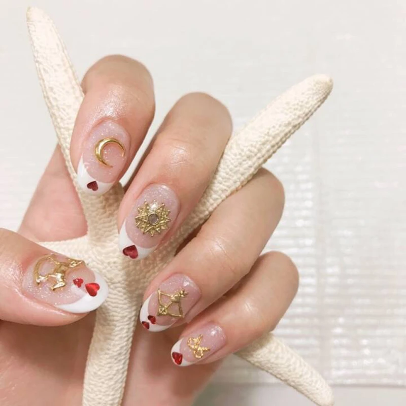 Princess style French white pure color with cockhorse rivet decoration 3d fake nails cute bride full nail tips lady false nails
Princess style French white pure color with cockhorse rivet decoration 3d fake nails cute bride full nail tips lady false nails