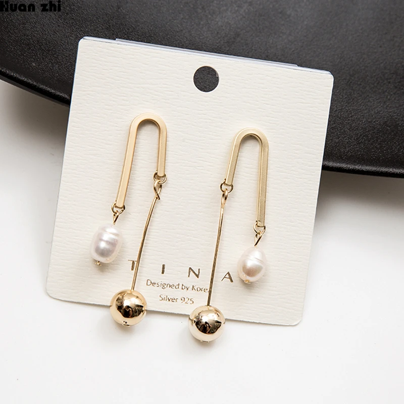 HUANZHI New Simple S925 Sterling Silver Metal Ball U Long Line Irregular Natural Freshwater Pearl Asymmetry Earrings for Women
HUANZHI New Simple S925 Sterling Silver Metal Ball U Long Line Irregular Natural Freshwater Pearl Asymmetry Earrings for Women
