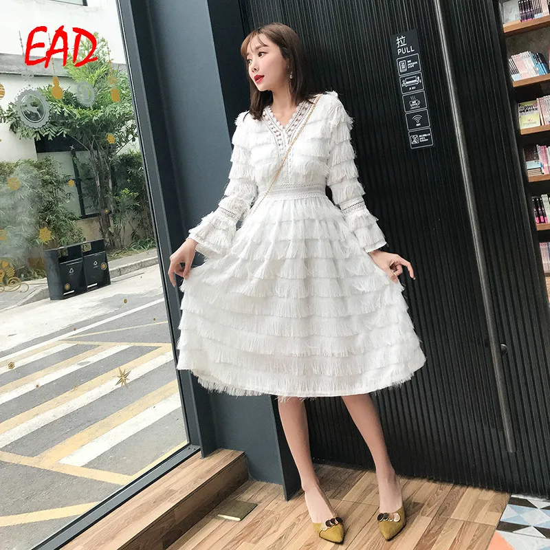 EAD Sexy Tassel Hollow Out Lace Party Dress Women Knee-length V Neck Dresses Spring Elegant Flare Sleeve Vestidos for Female
EAD Sexy Tassel Hollow Out Lace Party Dress Women Knee-length V Neck Dresses Spring Elegant Flare Sleeve Vestidos for Female