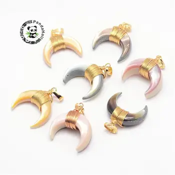 5pc Shell Pendants, Dyed, with Brass Finding, Double Horn/Crescent Moon, Golden, Mixed Color, 28mm, Hole: 4x6mm
5pc Shell Pendants, Dyed, with Brass Finding, Double Horn/Crescent Moon, Golden, Mixed Color, 28mm, Hole: 4x6mm
