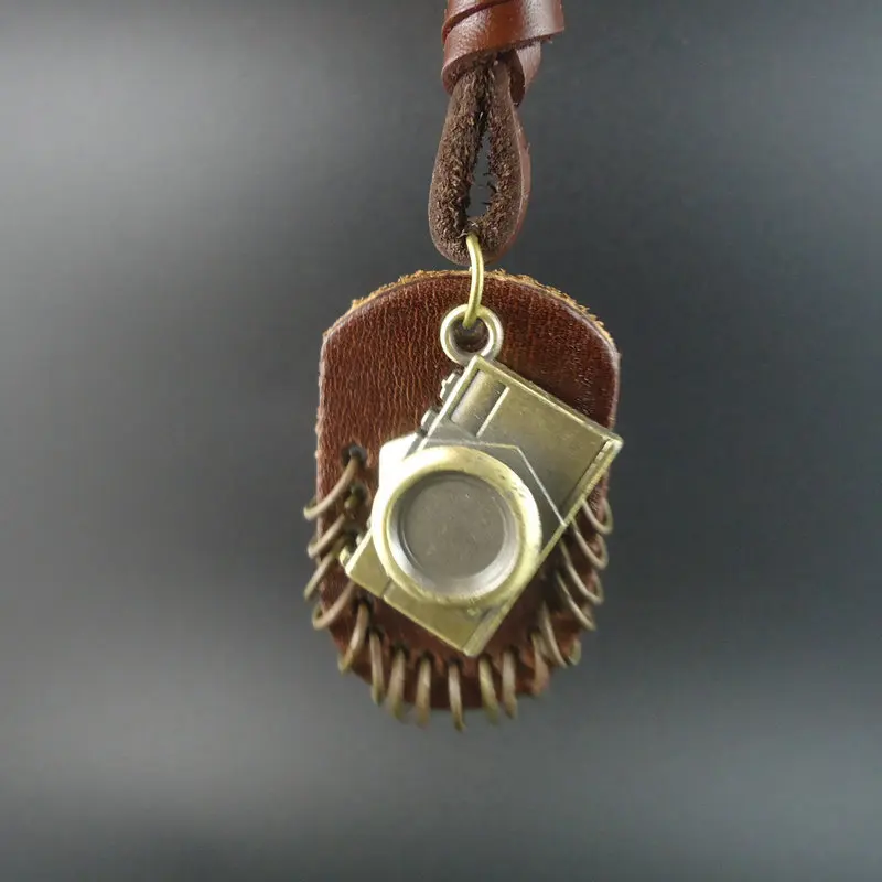 Fashion Handmade Vintage Camera Collar Statement Pendant Genuine Leather Necklace For Women 2016 Men Jewelry Wholesale
Fashion Handmade Vintage Camera Collar Statement Pendant Genuine Leather Necklace For Women 2016 Men Jewelry Wholesale