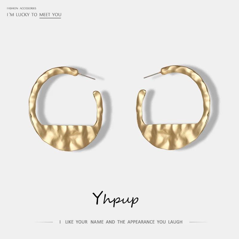Yhpup Fashion Brand Round Hollow Geometric Charms Stud Earrings For Women Gold Silver Trendy Metal Earrings Jewelry New 2018
Yhpup Fashion Brand Round Hollow Geometric Charms Stud Earrings For Women Gold Silver Trendy Metal Earrings Jewelry New 2018