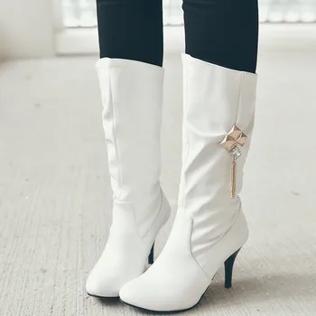 Big Size 11 12 13 14 15 16 Metal decorative fringed sleeve mid-barrel fashion boots with round head and fine heel water drill
Big Size 11 12 13 14 15 16 Metal decorative fringed sleeve mid-barrel fashion boots with round head and fine heel water drill
