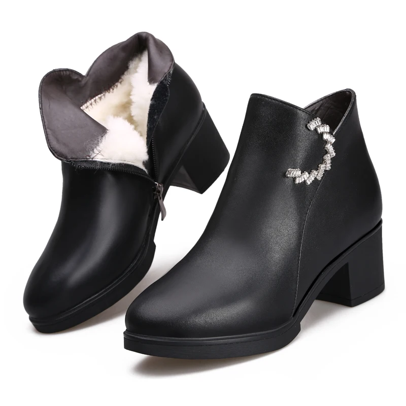 2018 Newest Winter Women's Boots Warm Wool Snow Boots Square Heel Non-slip Rhinestone Real Genuine Leather Boots Fashion Shoes
2018 Newest Winter Women's Boots Warm Wool Snow Boots Square Heel Non-slip Rhinestone Real Genuine Leather Boots Fashion Shoes