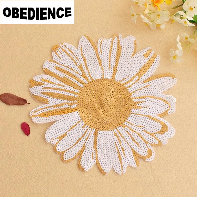 OBEDIENCE 23cm Sun Flower Pattern Sequins Embroidery Patch Motif Applique DIY Sew-On T-shirt Clothes Sticker Decorative Decals
OBEDIENCE 23cm Sun Flower Pattern Sequins Embroidery Patch Motif Applique DIY Sew-On T-shirt Clothes Sticker Decorative Decals