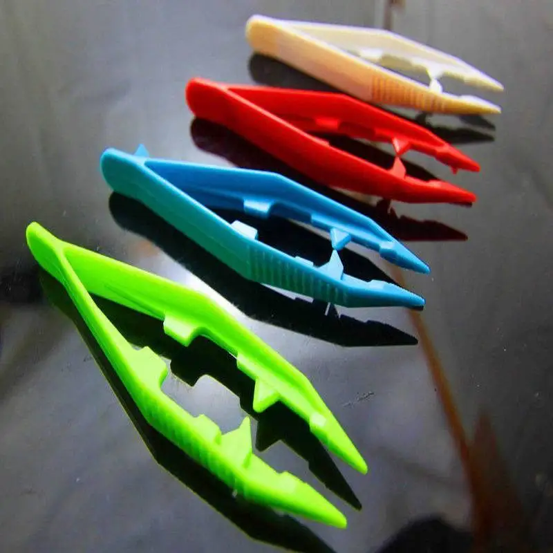 20Pcs New Funny Children Kids Tools Tweezers Kids' Craft for Perler Bead Games Playing Supplies
20Pcs New Funny Children Kids Tools Tweezers Kids' Craft for Perler Bead Games Playing Supplies