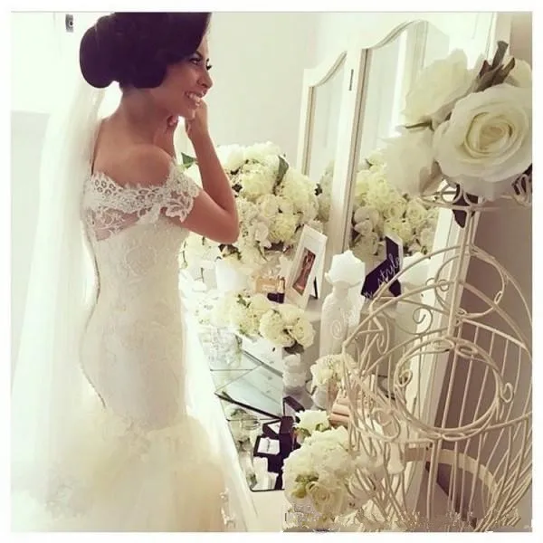 2017-stunning-off-the-shoulder-mermaid-wedding-dress-illusion-lace-neck-beads-trumpet-tulle-skirt-bridal-gowns-sweep-train (1)_