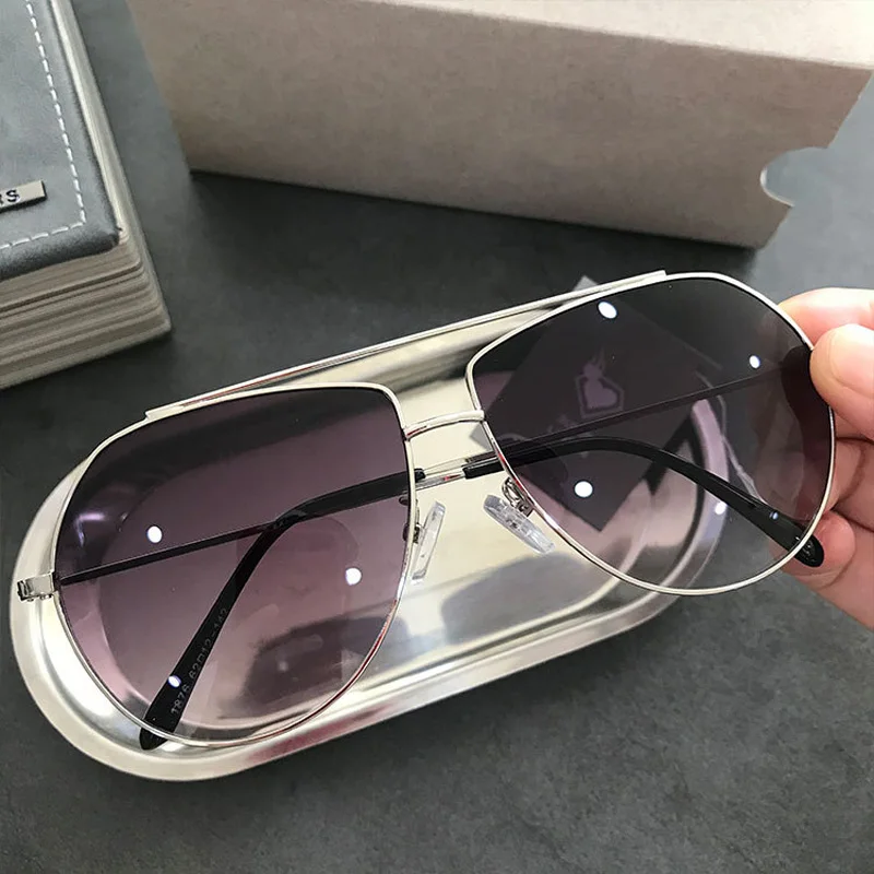 MIZHO Original Metal Frames Pilot Gradient Sunglasses Women Rose Gold High Quality UV400 Real Color Men Korea Eyewear Mujer
MIZHO Original Metal Frames Pilot Gradient Sunglasses Women Rose Gold High Quality UV400 Real Color Men Korea Eyewear Mujer
