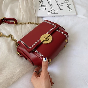 Hong Kong style retro small bag woman 2019 Korean version of fashion embroidery small square bag versatile chain cross-body lock
Hong Kong style retro small bag woman 2019 Korean version of fashion embroidery small square bag versatile chain cross-body lock