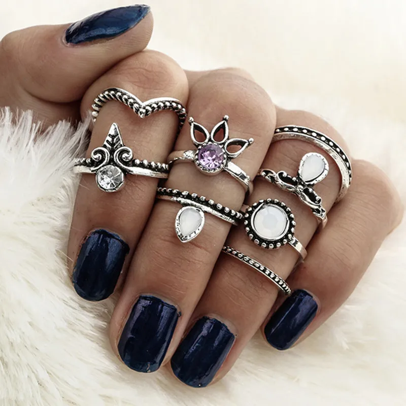 G071 8ps/Set Vintage Beach Jewelry Punk Gem Crystal V-shaped Crown Ring Set Carved Boho Midi Finger Ring Knuckle Charm Anillos
G071 8ps/Set Vintage Beach Jewelry Punk Gem Crystal V-shaped Crown Ring Set Carved Boho Midi Finger Ring Knuckle Charm Anillos
