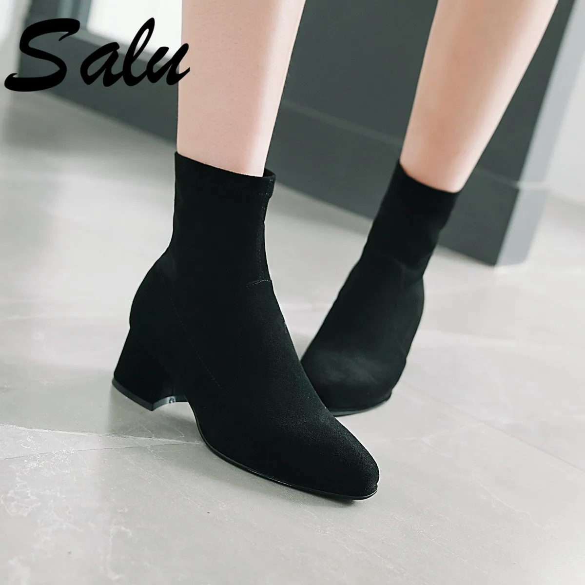 Salu Quality Women Ladies Shoes Woman High Heeled Round Toe Winter Boots Punk Retro Platforms Motorcycle Boots size 40 41
Salu Quality Women Ladies Shoes Woman High Heeled Round Toe Winter Boots Punk Retro Platforms Motorcycle Boots size 40 41