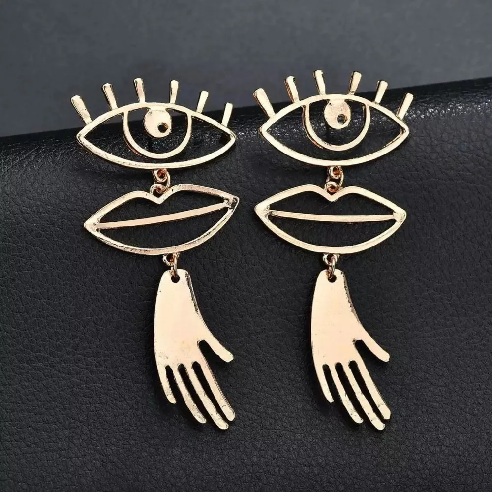 European and American fashion jewelry interesting eyes and lips stitching hollow Earrings design weird alloy ear studs
European and American fashion jewelry interesting eyes and lips stitching hollow Earrings design weird alloy ear studs